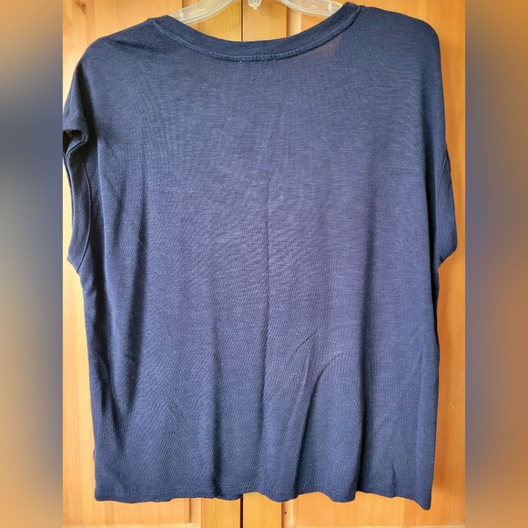 Jessica Simpson VNeck SS Top - Navy - Size XL - Picture 3 of 3